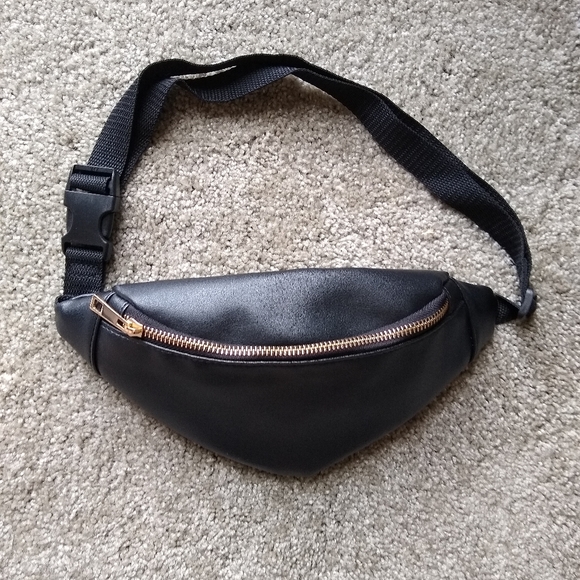 torrid fanny pack